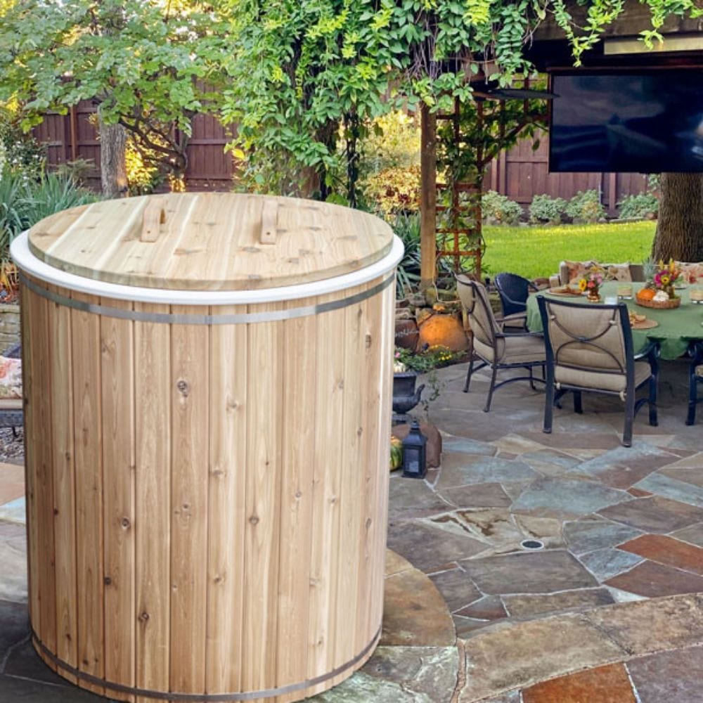 Dundalk LeisureCraft Canadian Timber The Baltic Cold Plunge Tub